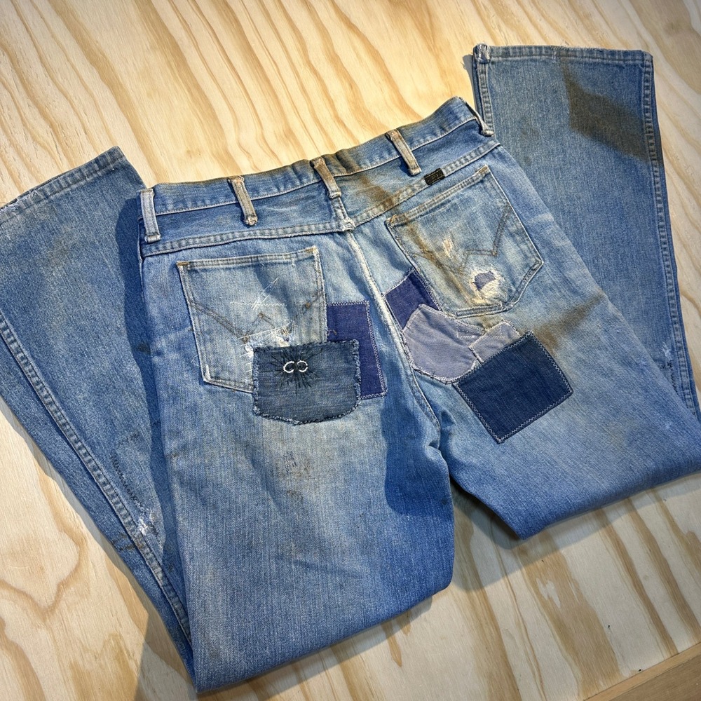 70s Wrangler Men's Patched Distressed Medium Wash Straight Leg Vintage Jeans 34